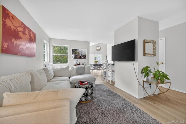 Photo - 22 8th St