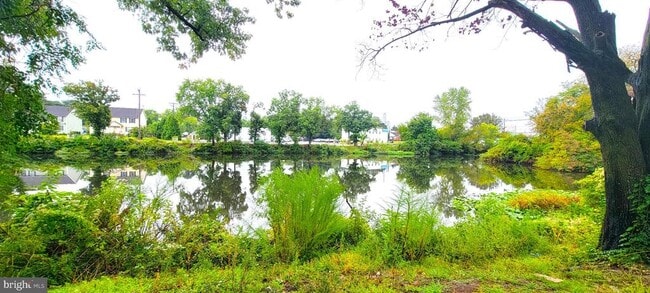 Photo - 104 Middleneck Ln