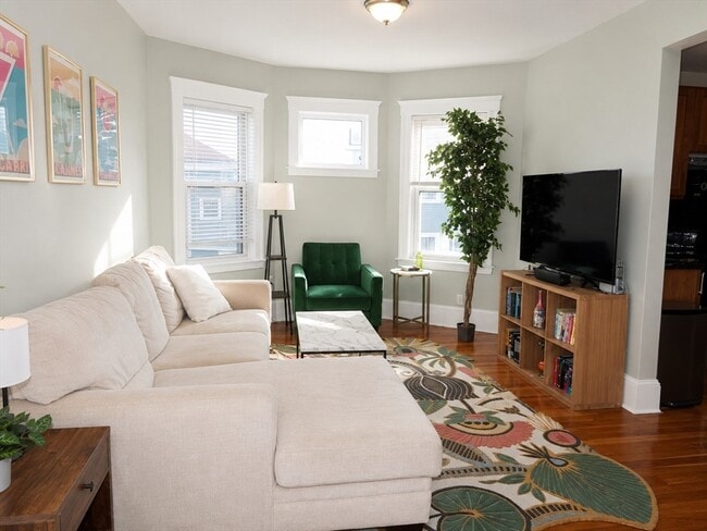 Photo - 247 Boston St Unit 3