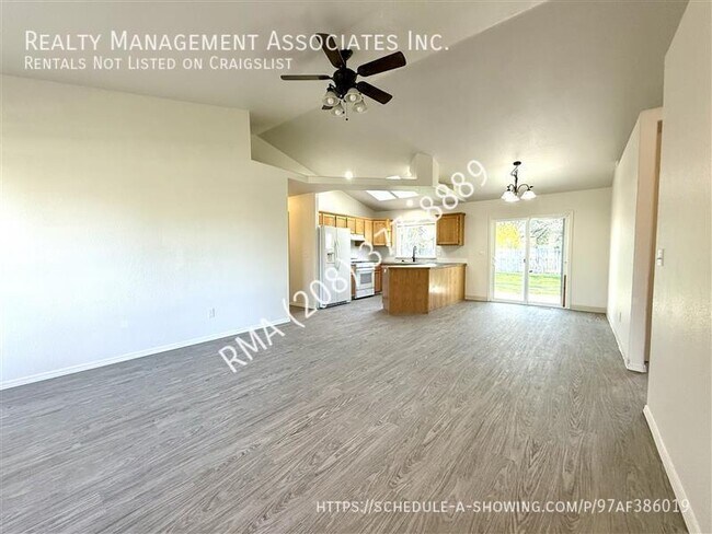 Photo - 8071 Waterside Ave House