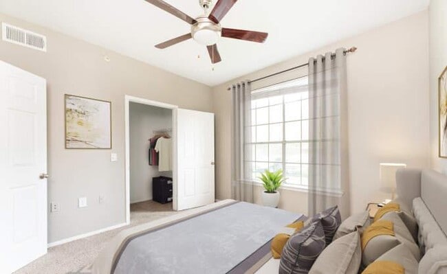 Building Photo - 1 bedroom in Houston TX 77069 Unit 1230 Rental