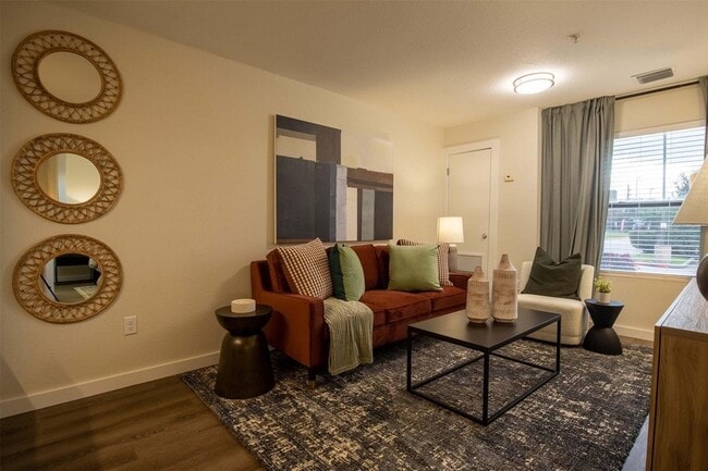 Building Photo - 18828 TX-249 Unit 222 Rental
