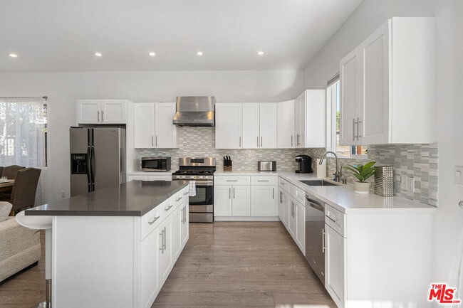 Photo - 5202 Topeka Dr