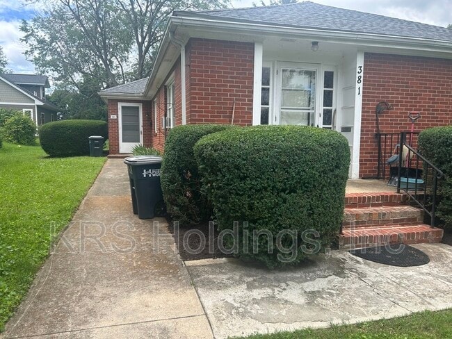 Photo - 383 Monticello Ave