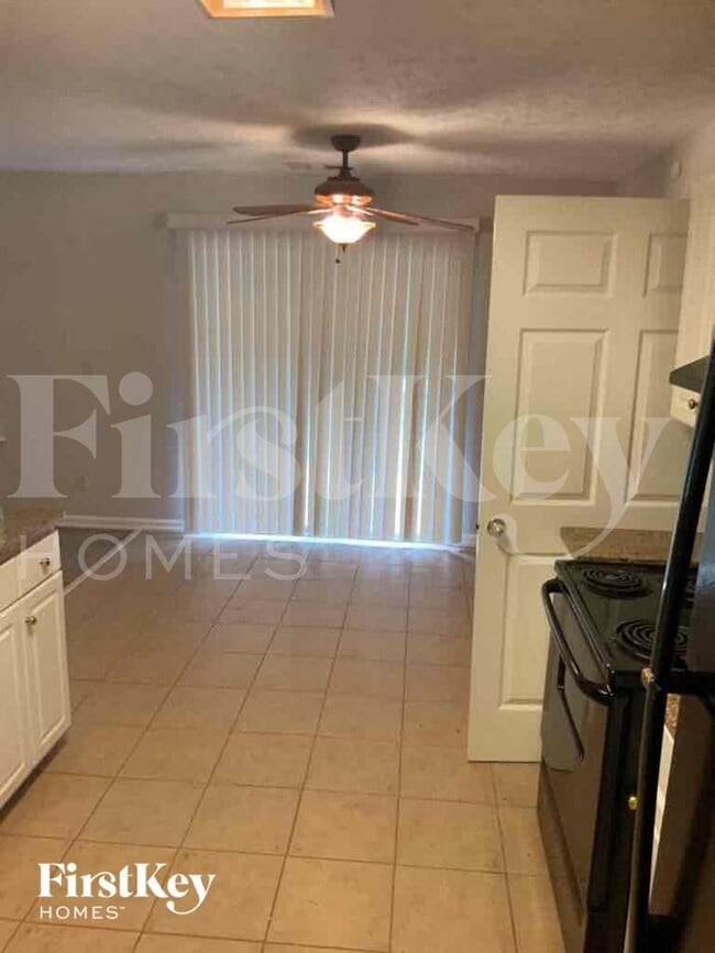 Photo - 1675 Pilgrim Way