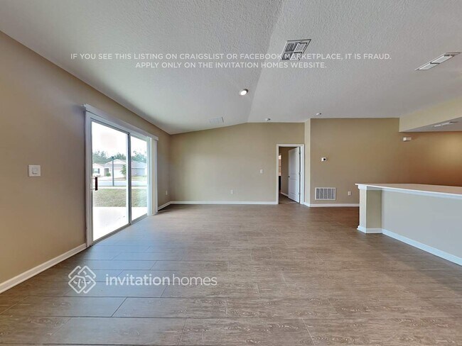 Photo - 937 Caitlin Loop