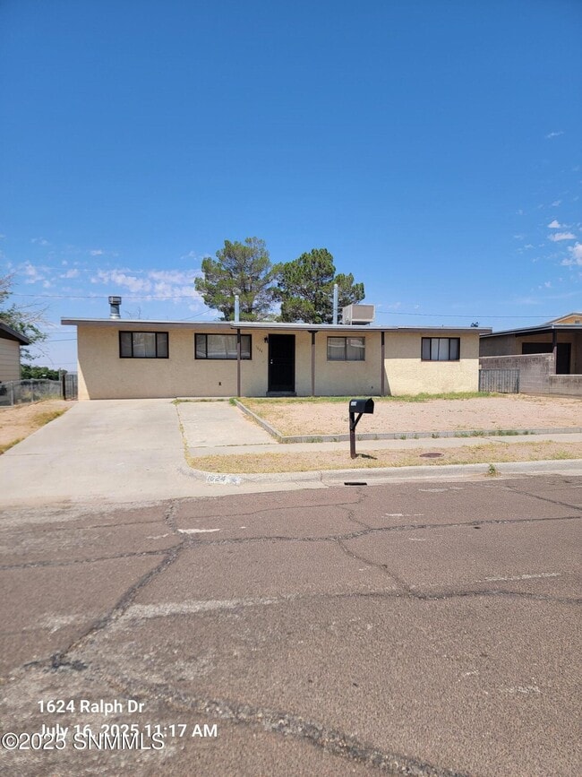 Photo - 1624 Ralph Dr House