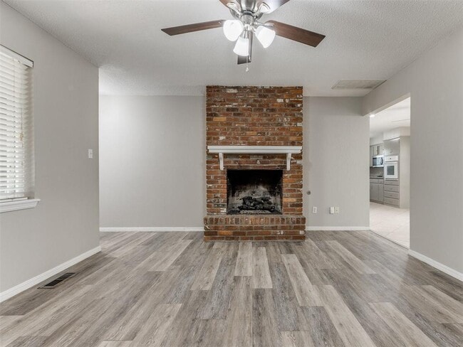 339 Rosewood Dr