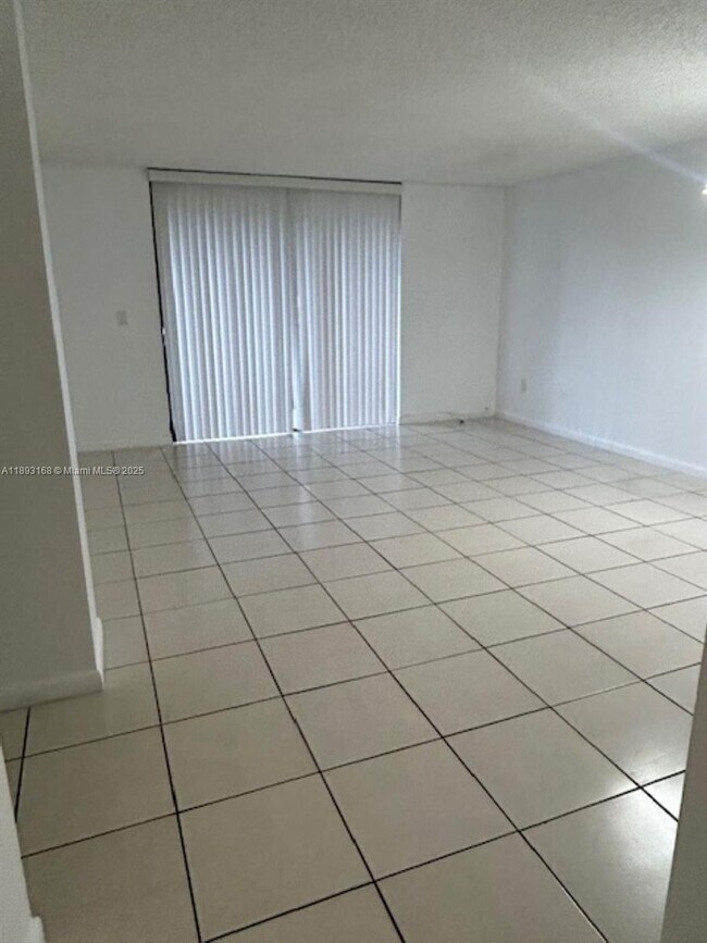 Photo - 8540 SW 133rd Avenue Rd Unit 208