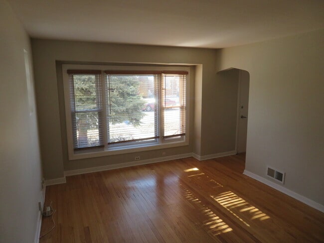 Photo - 6948 W Wellington Ave