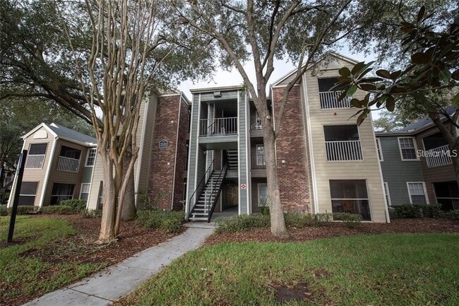 Building Photo - 5028 Park Central Dr Unit 2131