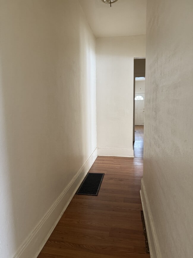 Photo - 543 Grafton Ave