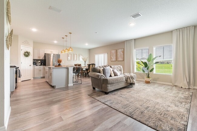 Photo - Stunning, Pet-Friendly, 4 Double bedroom, ...