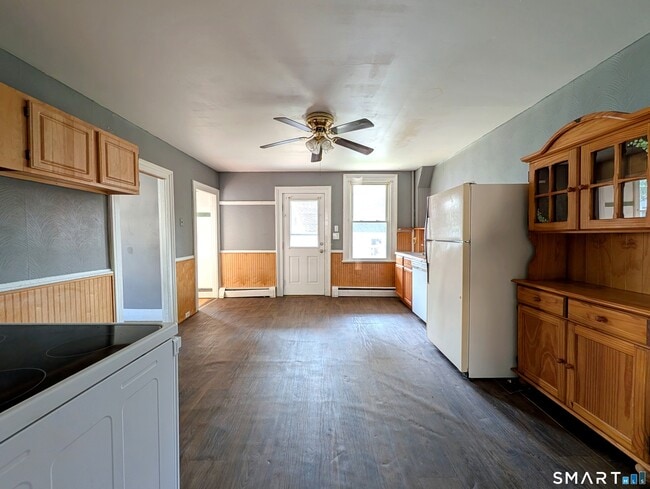 Photo - 104 Elm St
