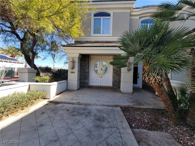 Photo - 8304 Broad Peak Dr House