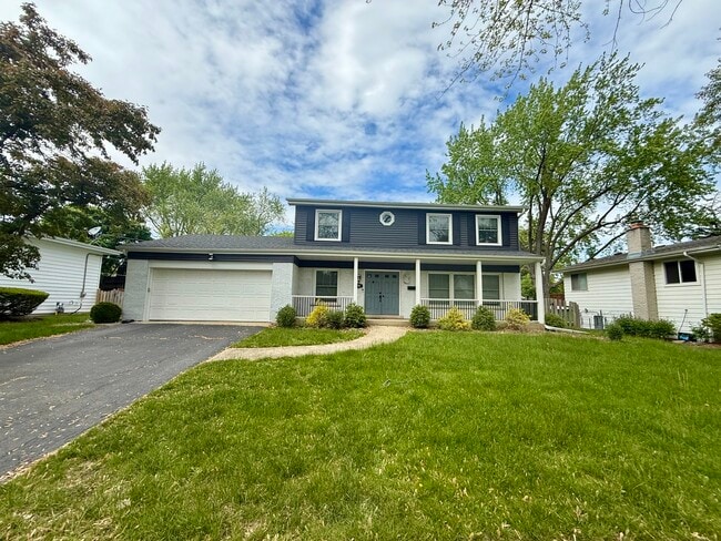 Photo - 1046 Crestfield Ave House