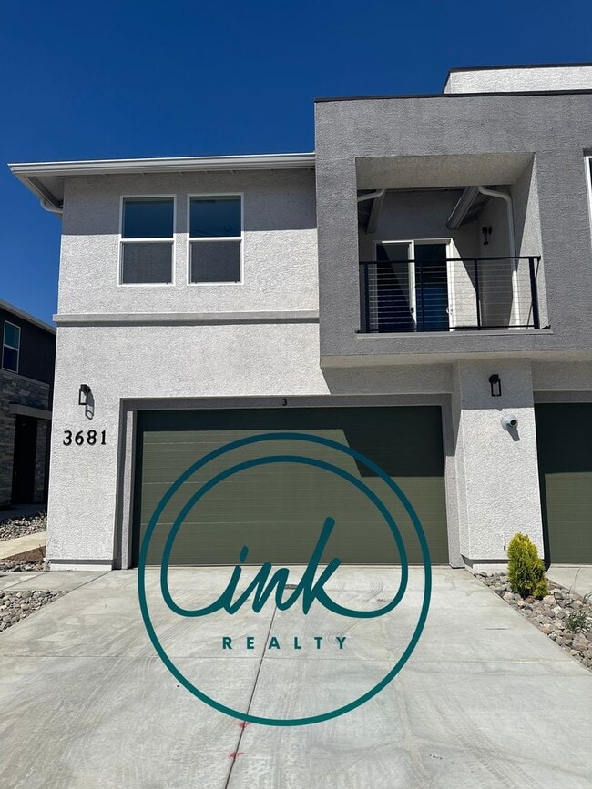 Photo - Beautiful and Modern Newly Built Townhome ...