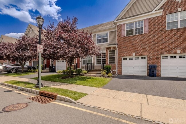 Photo - 2474 Canterbury Ln