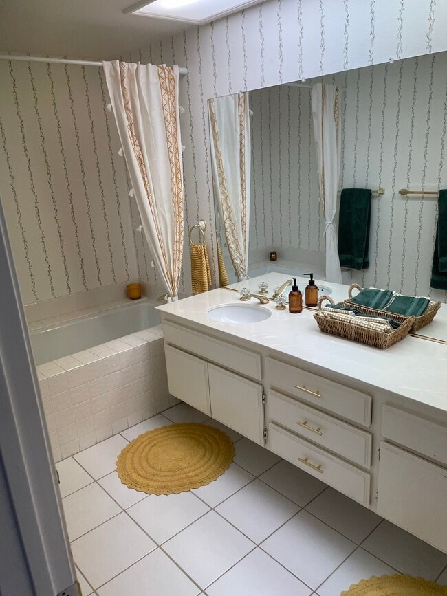 Photo - 45 Pebble Beach Dr Unit House