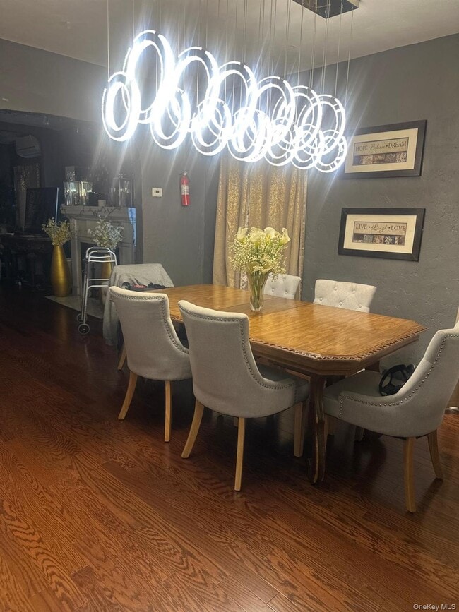 Photo - 133-22 228th St