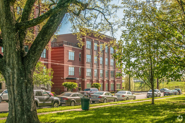 Building Photo - Parkview Midtown Rental