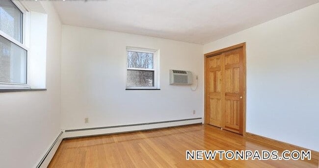 Photo - 268 Grove St Unit 8