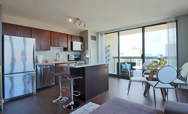 Photo - 12 E Huron St Condo