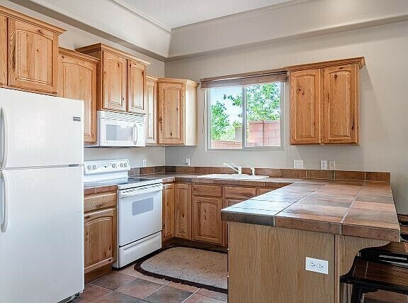 Photo - 1610 N Sonoran Dr