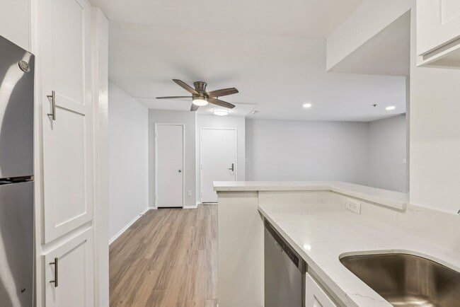 310 South Virgil Ave