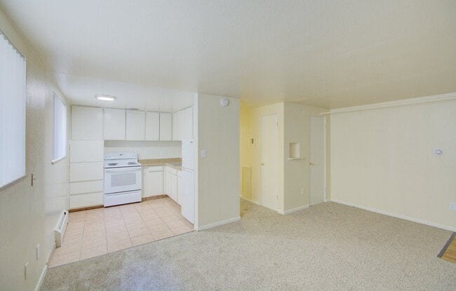 Photo - 4720 E 8th Ave Unidad 9