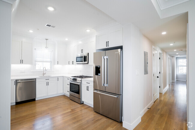 Building Photo - 14 Atkins St Unit 2 Rental