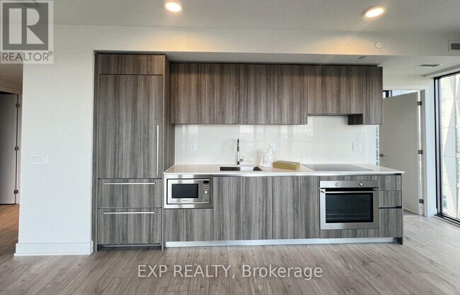 Photo - 8 Cumberland St Unit 3707