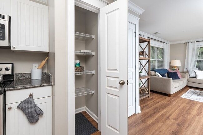 Photo - 3 Bedroom Flat, End unit Apartment - Available at Woodlands with $500 deposit. Ask your leasing a... Unit #104