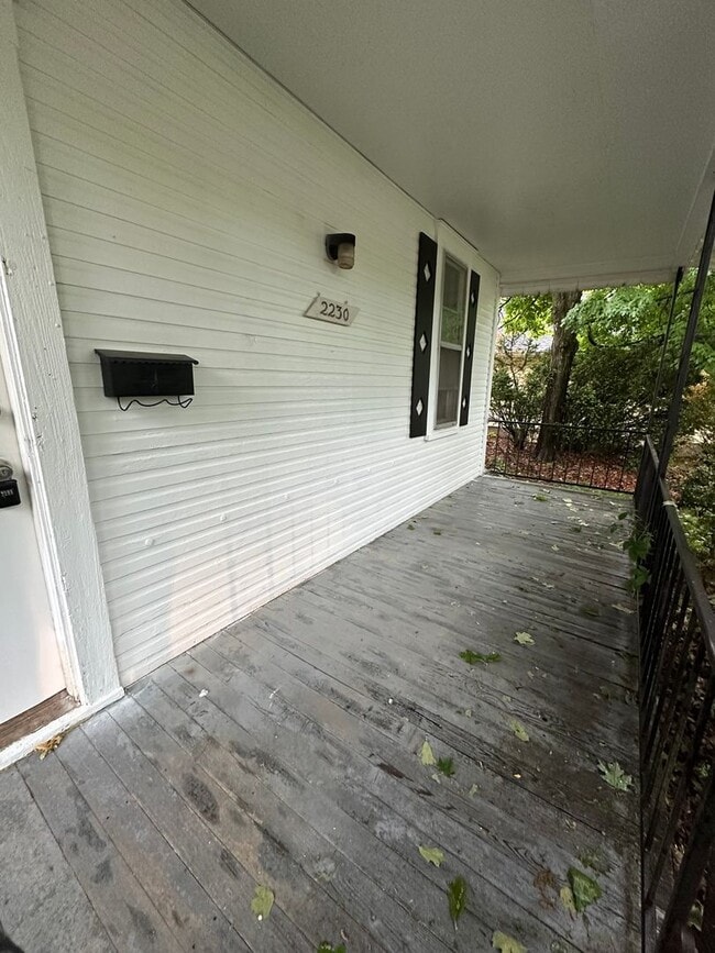 Photo - Freshly Renovated 1-Bedroom Gem with Fenced Yard in a Prime Central Location