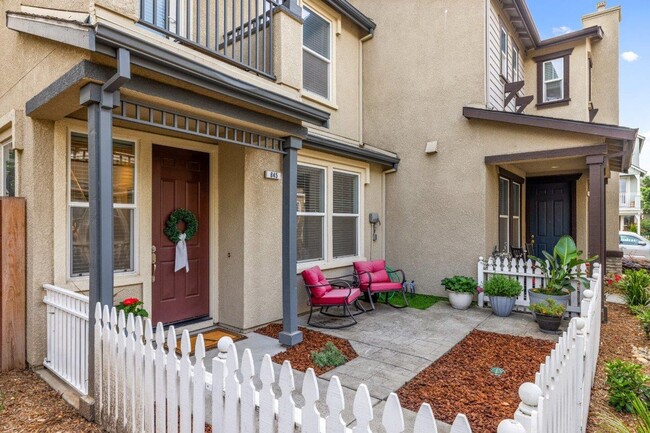 2 Bedroom 2.5 Bathroom Plus Loft Napa Town... - 2 Bedroom 2.5 Bathroom Plus Loft Napa Town...