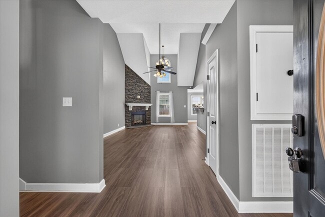 645 Fox Hound Dr