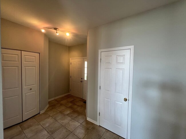 Photo - 6924 Clearwater Dr