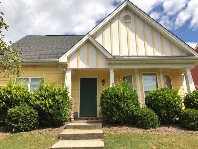 Building Photo - BRIDGEWATER HOME! PRE-LEASING FOR AUGUST 2...