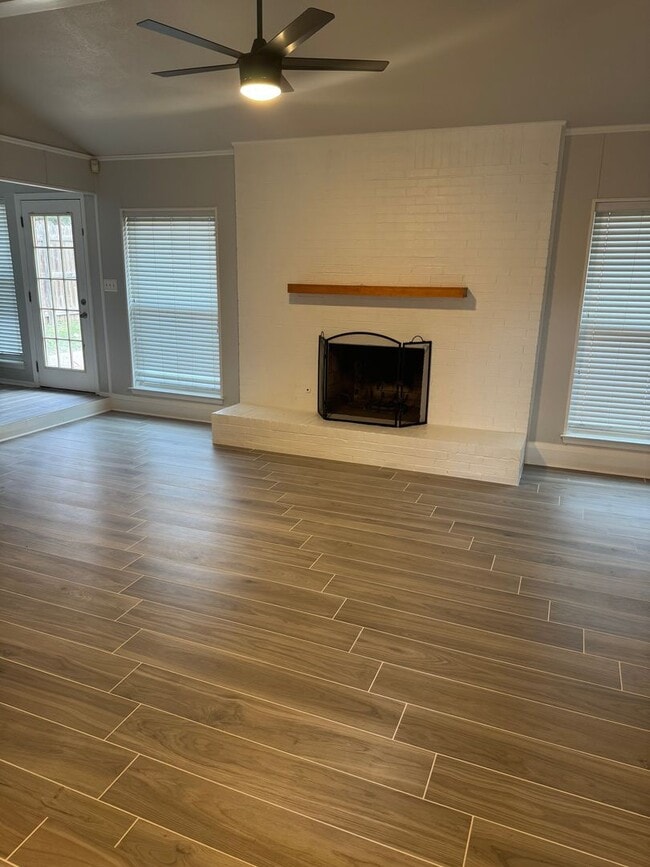 Photo - 5921 Pleasant Hill Dr