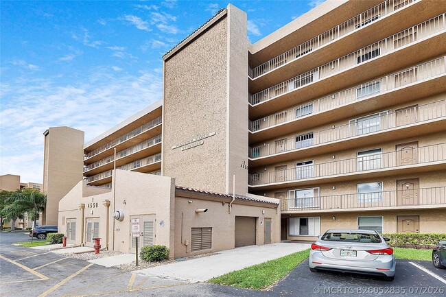 4550 NW 18th Ave Unit 505