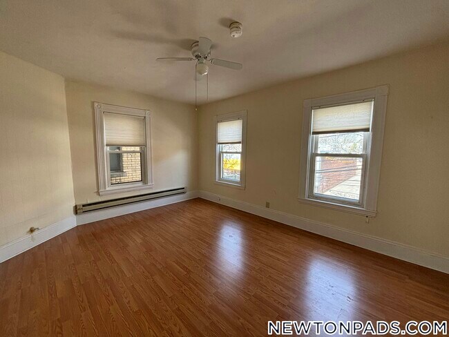 Photo - 18 Lincoln St Unit 2