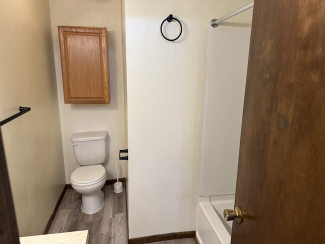 Photo - 815 N Adams St Unit 1