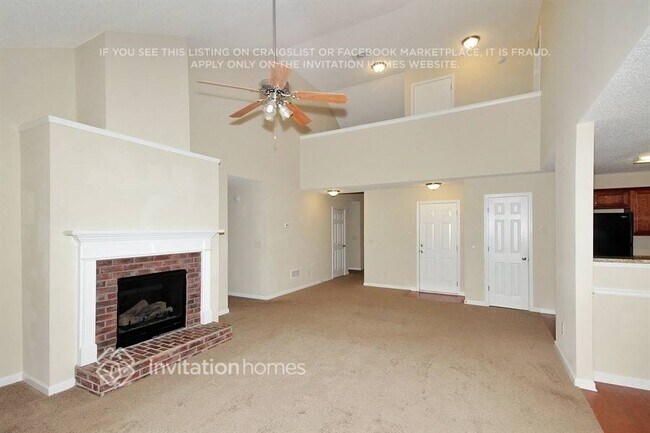 Photo - 3921 Village Main St