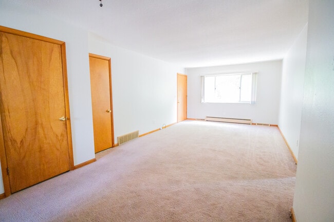 Photo - 3048 Carskaddon Ave Unit 3