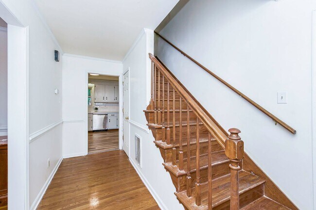Photo - 720 Dove Path Ln