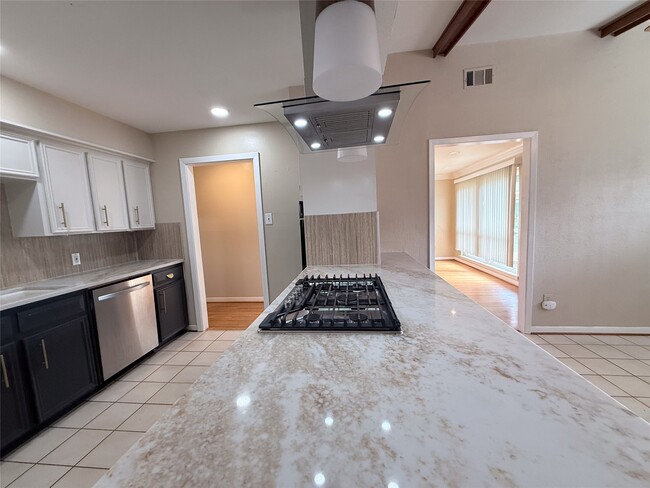 Photo - 9506 Carousel Ln