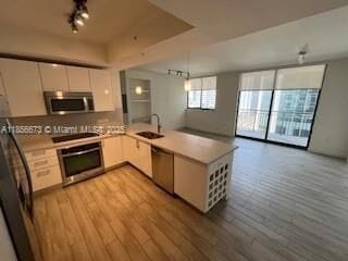 Building Photo - 999 SW 1st Ave Unit 1414 Rental
