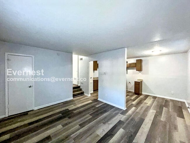 Photo - 4620 Sunnybrook St