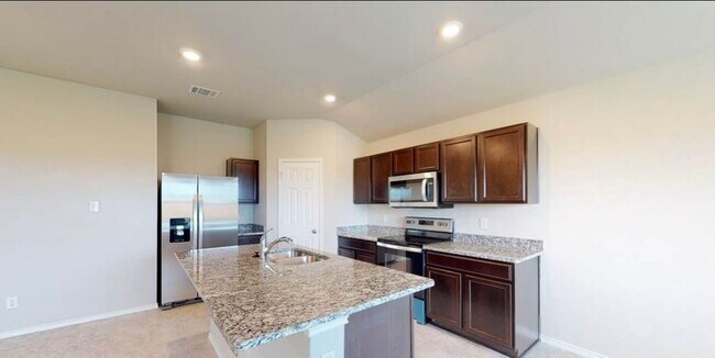 Photo - 1261 Lindsey Dr