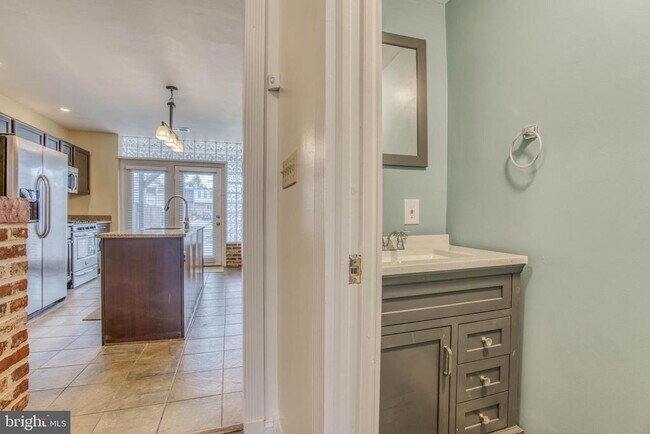 Photo - 3812 Fait Ave